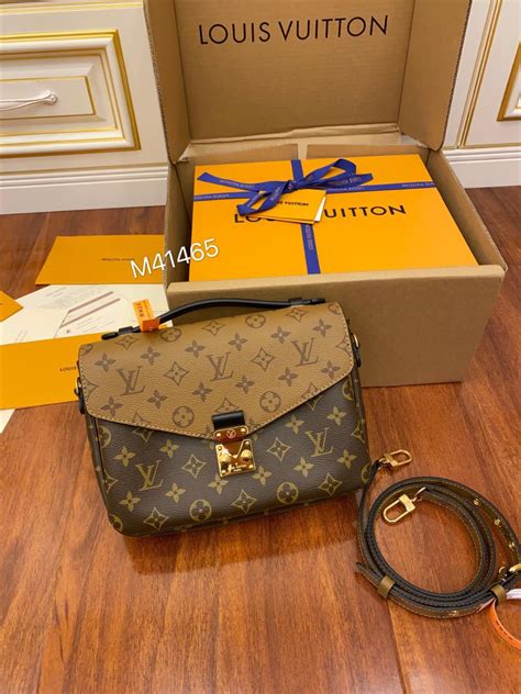 lv bag hong kong price|lv必買包款.